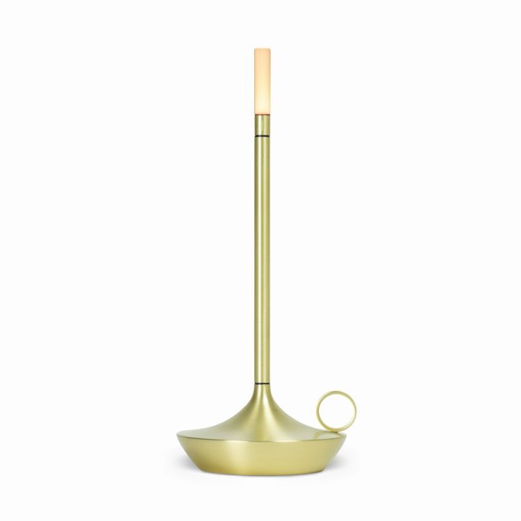 Graypants Wick Tischleuchte: Goldene, akkubetriebene LED-Leuchte im Kerzen-Design mit USB-Anschluss für den Tisch.
